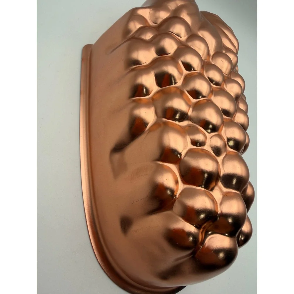 Vintage Copper Grape Cluster Gelatin Cake Mold Wall Hanging‎ Decor H066